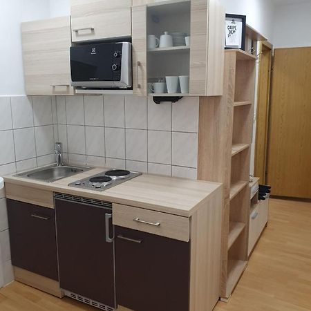 Railway Station City Modern Apartment มาริบอร์ ภายนอก รูปภาพ