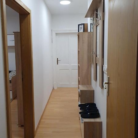 Railway Station City Modern Apartment มาริบอร์ ภายนอก รูปภาพ
